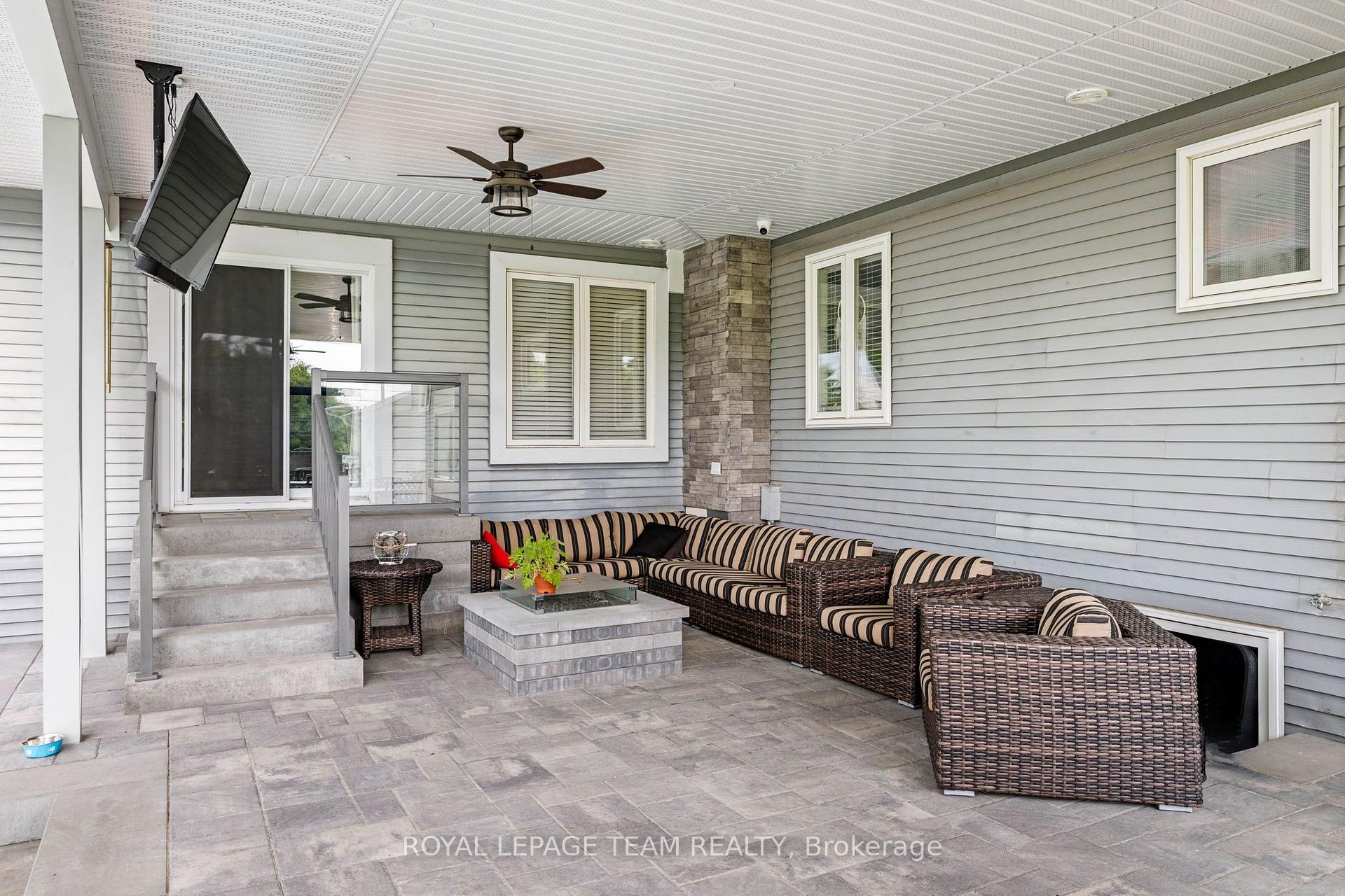 Photo 13 of 7019 Cosgrove Avenue, Ottawa, Greely — HOMEH