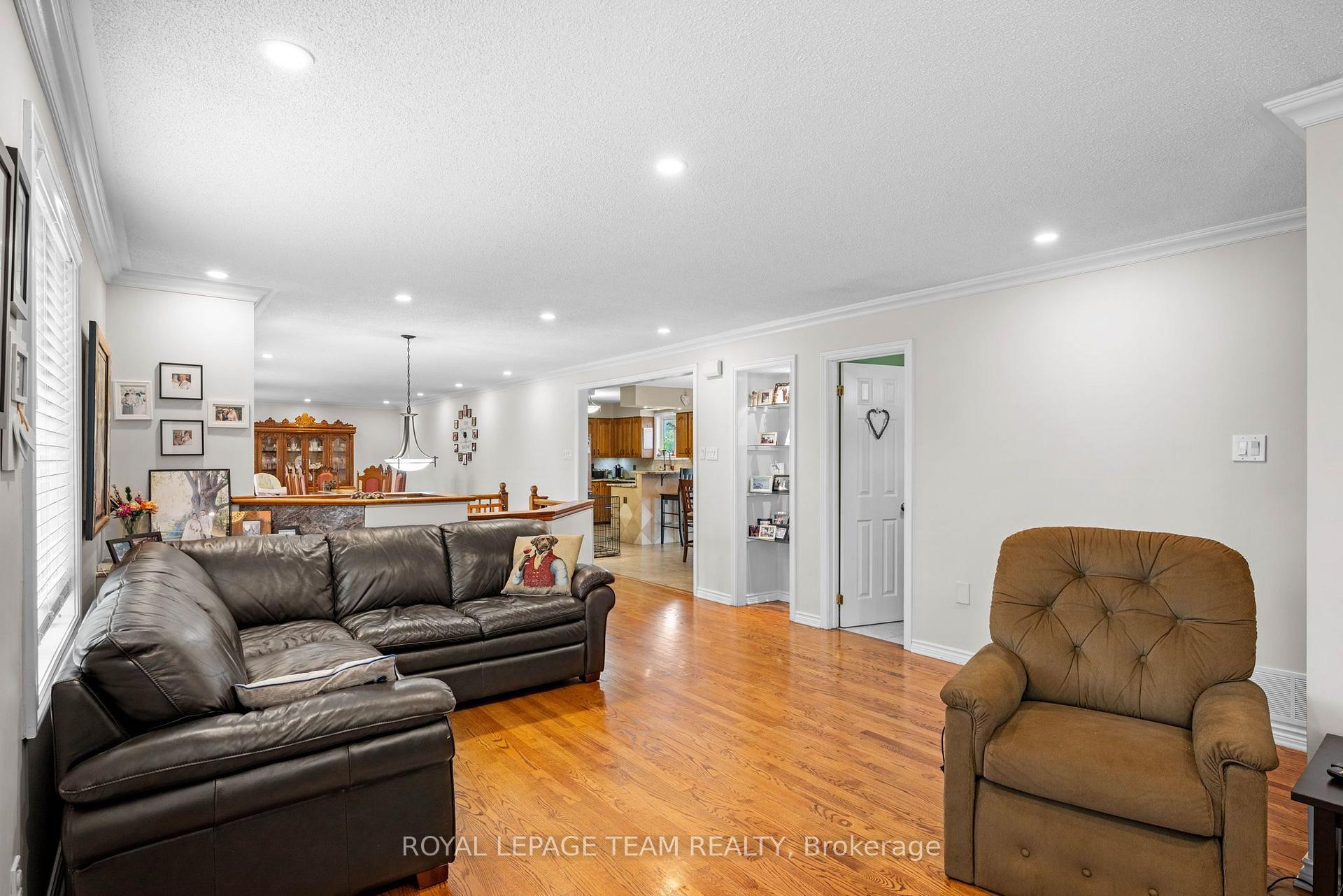 Photo 24 of 7019 Cosgrove Avenue, Ottawa, Greely — HOMEH