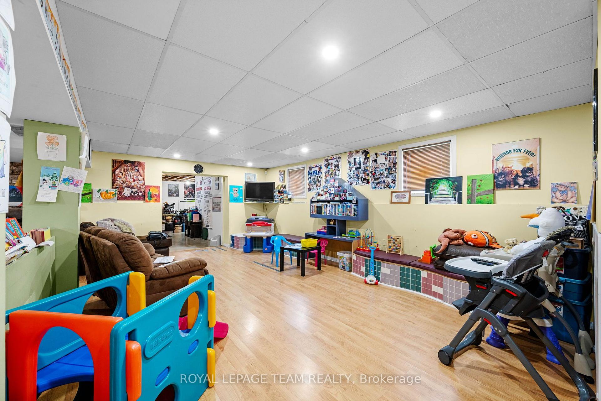 Photo 36 of 7019 Cosgrove Avenue, Ottawa, Greely — HOMEH