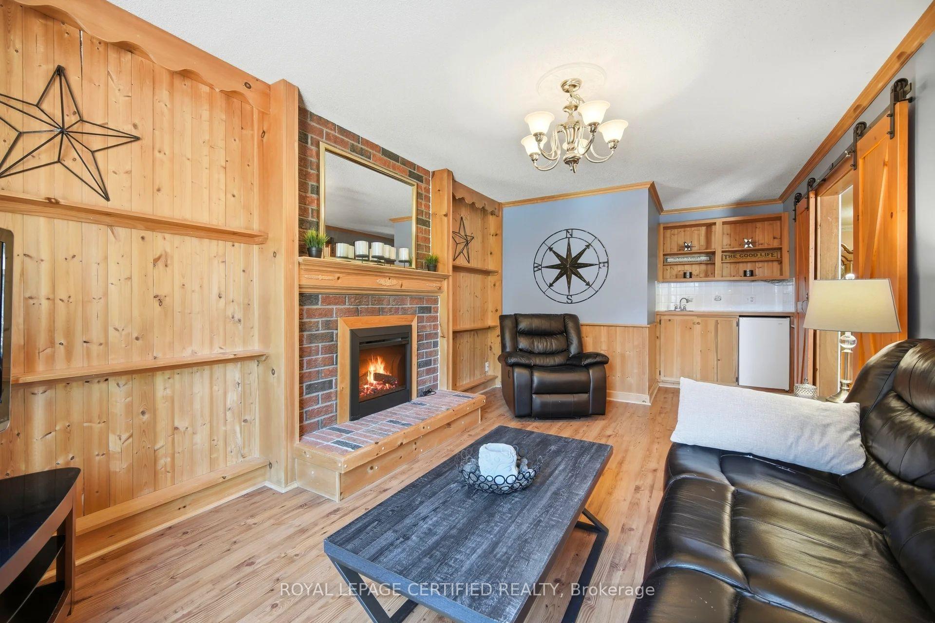 Photo 20 of 20 Burnley Place, Brampton, Heart Lake West — HOMEH