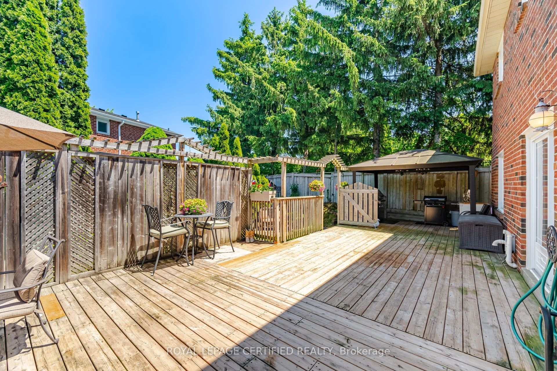 Photo 42 of 20 Burnley Place, Brampton, Heart Lake West — HOMEH