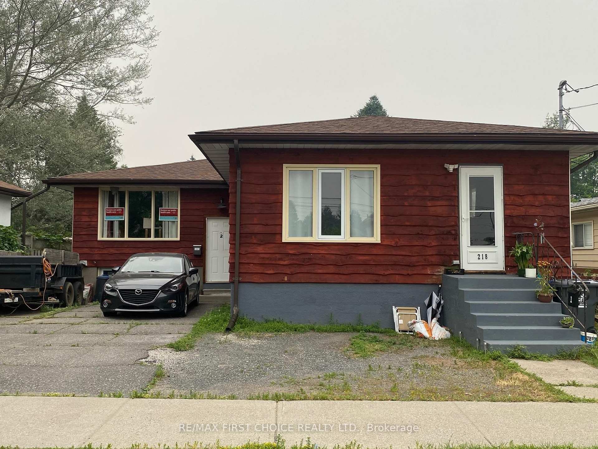 Photo 3 of 218 Powley Street, Thunder Bay, Court / Cumberland — HOMEH