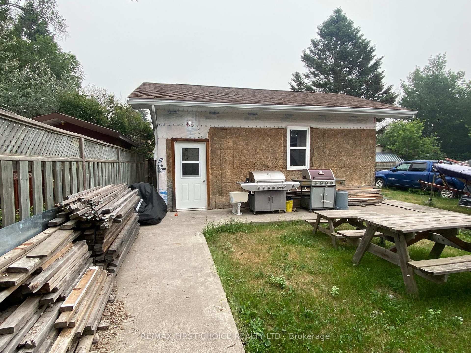 Photo 5 of 218 Powley Street, Thunder Bay, Court / Cumberland — HOMEH