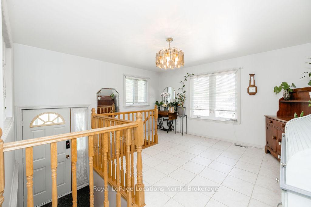 Photo 4 of 77 Laidlaw Street, Wasaga Beach — HOMEH