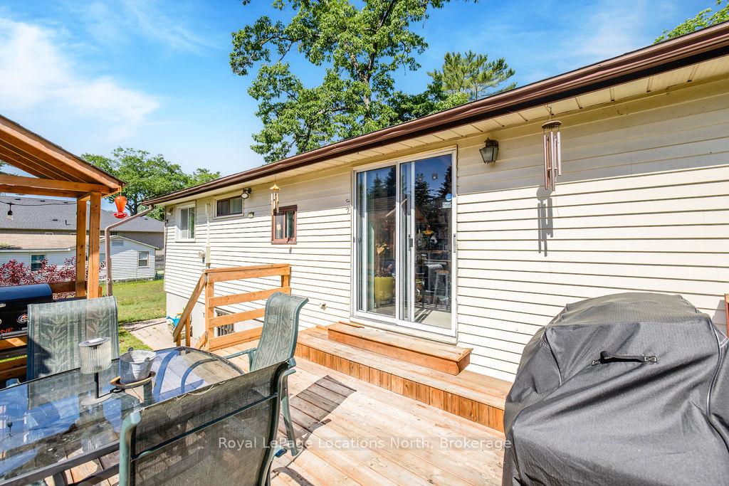 Photo 24 of 77 Laidlaw Street, Wasaga Beach — HOMEH