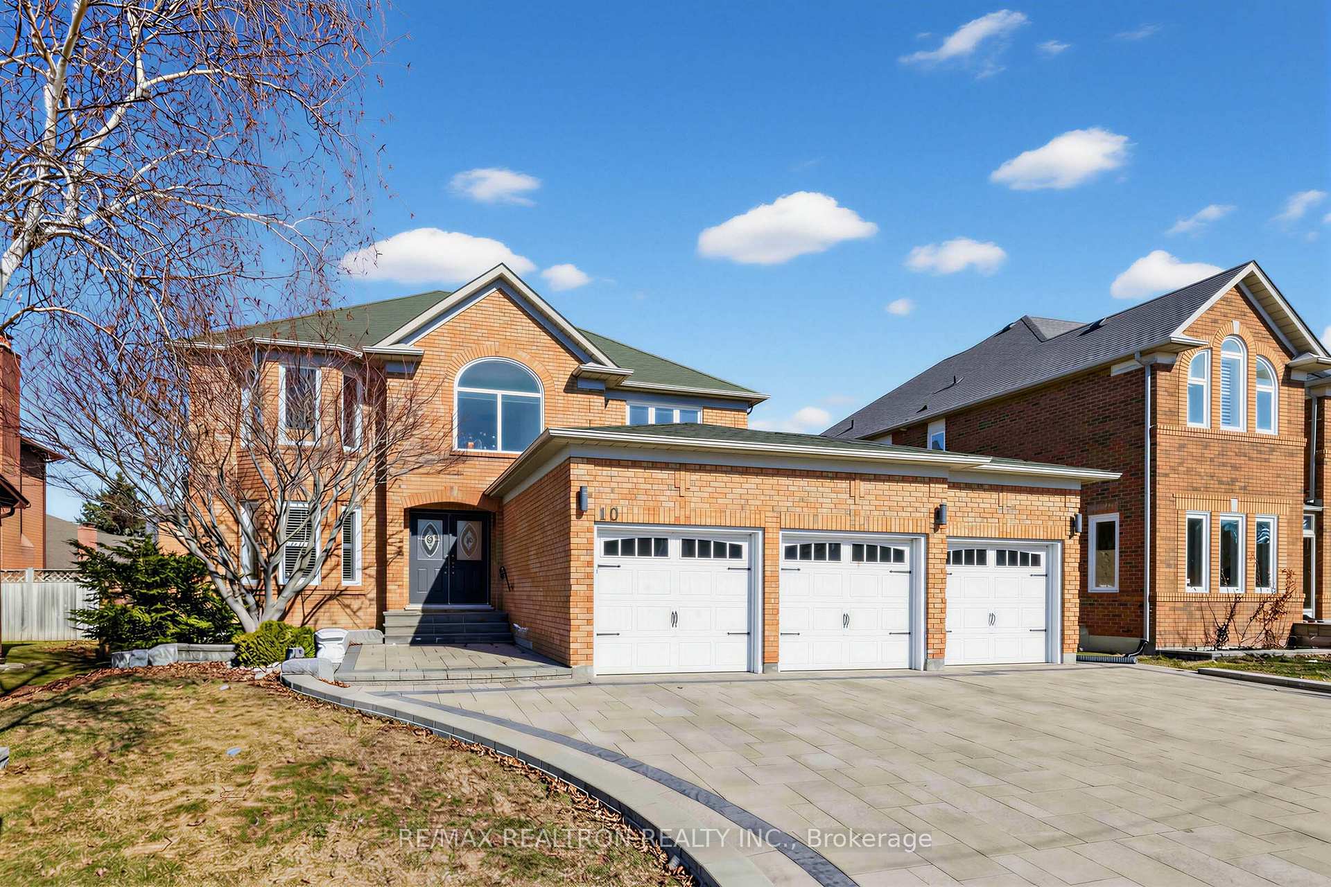 Photo 1 of 10 Macrill Road, Markham, Cachet — HOMEH