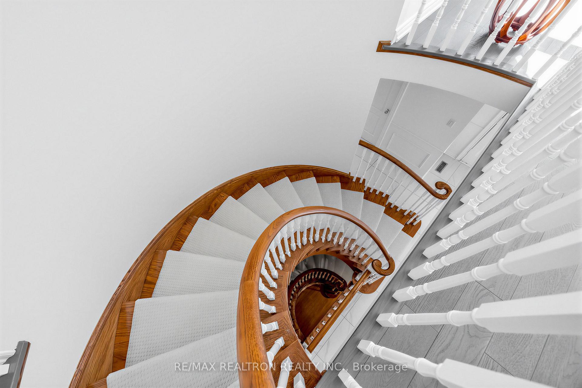 Photo 14 of 10 Macrill Road, Markham, Cachet — HOMEH