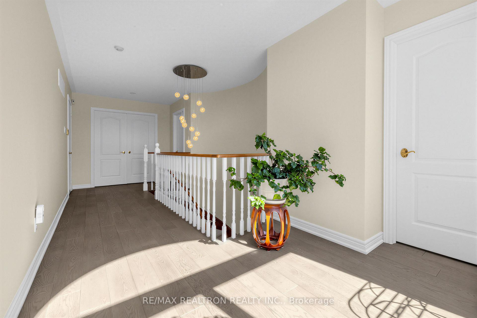Photo 15 of 10 Macrill Road, Markham, Cachet — HOMEH