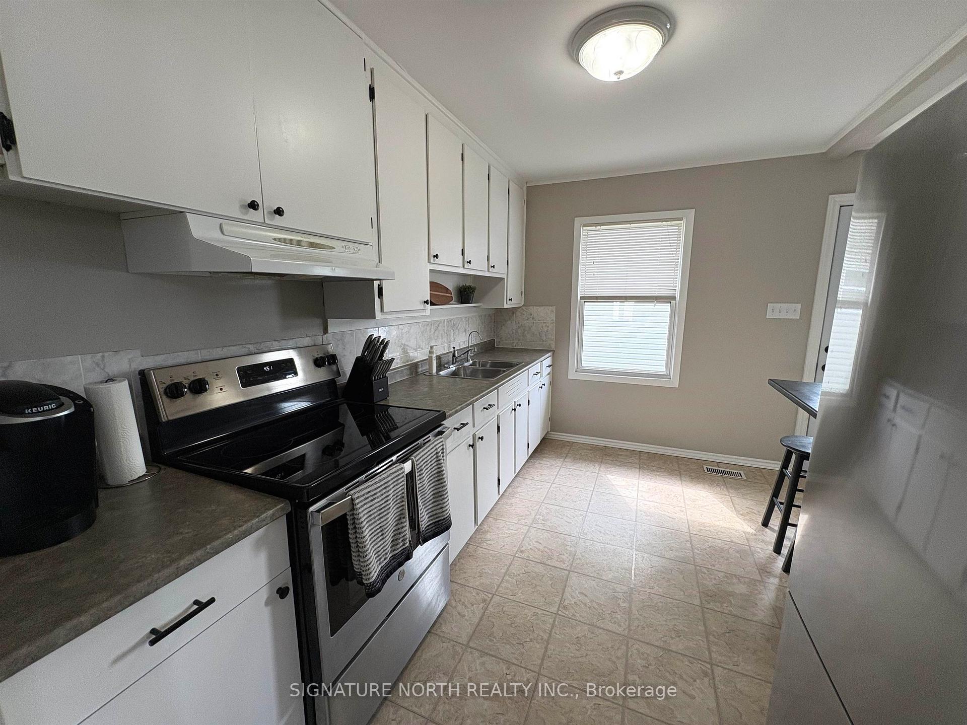 Photo 12 of 140 Christina Street E, Thunder Bay, Westfort — HOMEH