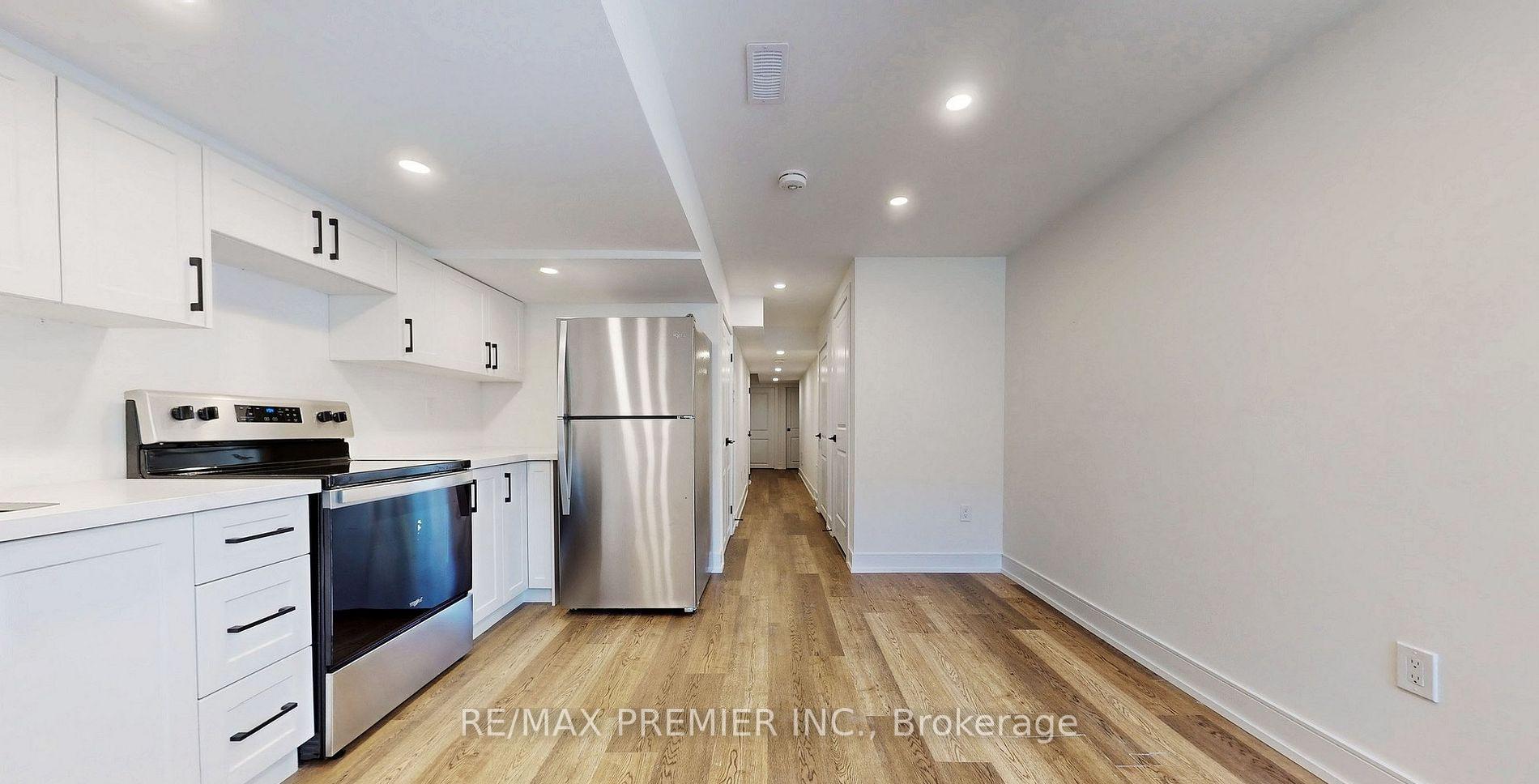 Photo 8 of Unit Lower, 208 McRoberts Avenue W, Toronto, Corso Italia-Davenport — HOMEH