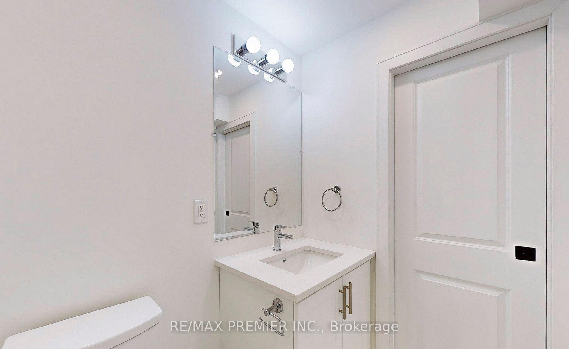 Photo 11 of Unit Lower, 208 McRoberts Avenue W, Toronto, Corso Italia-Davenport — HOMEH