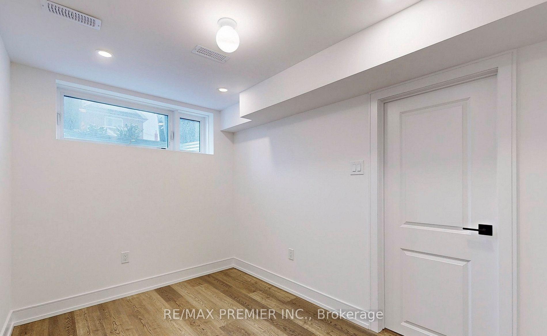 Photo 17 of Unit Lower, 208 McRoberts Avenue W, Toronto, Corso Italia-Davenport — HOMEH