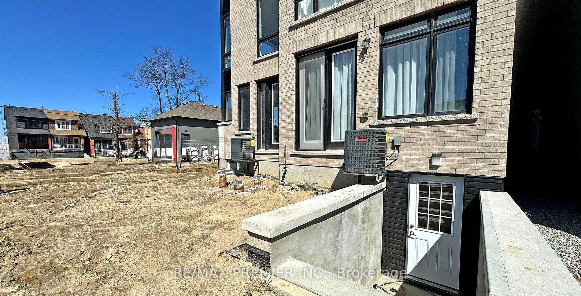 Photo 19 of Unit Lower, 208 McRoberts Avenue W, Toronto, Corso Italia-Davenport — HOMEH