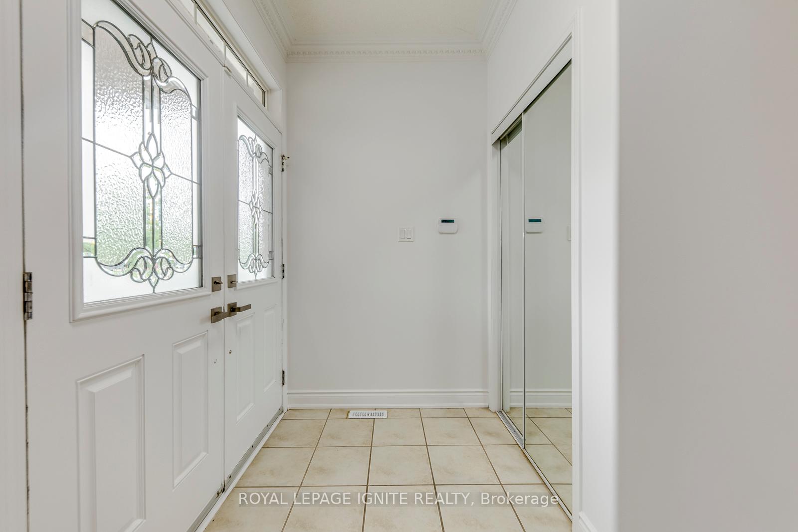 Photo 4 of 928 Philbrook Drive, Milton, Coates — HOMEH
