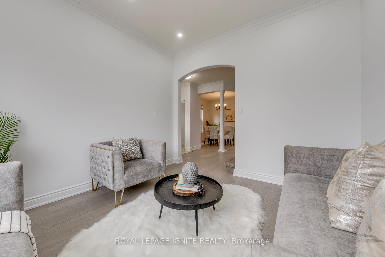 Photo 8 of 928 Philbrook Drive, Milton, Coates — HOMEH