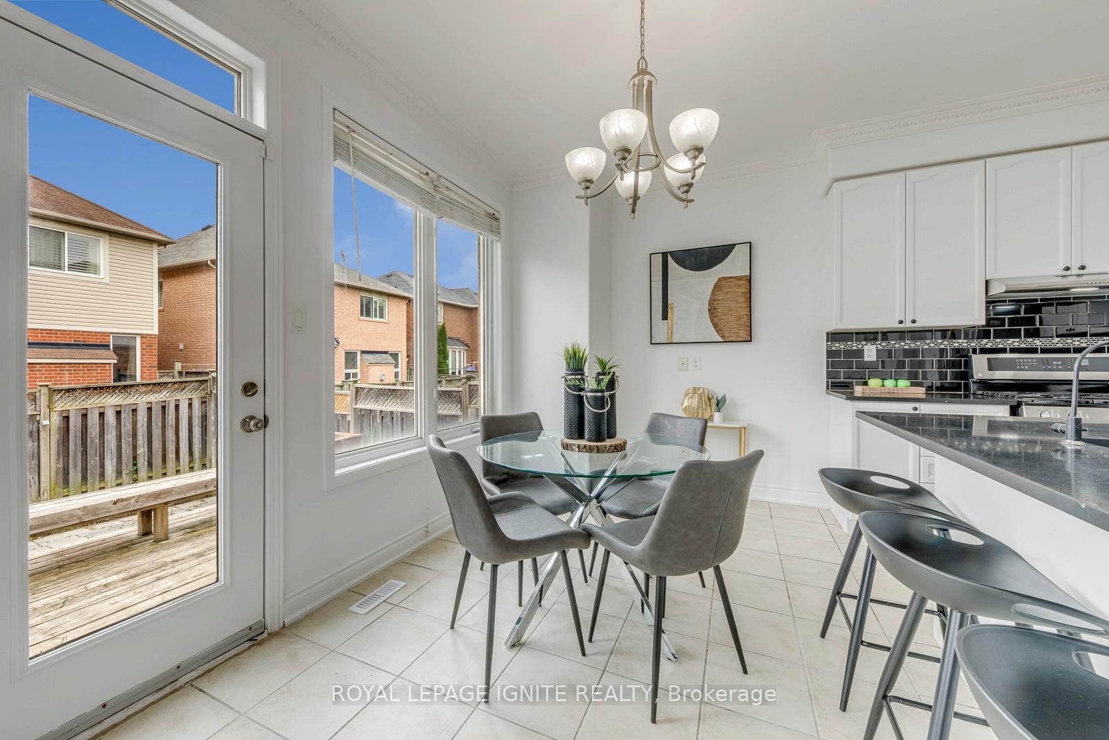 Photo 22 of 928 Philbrook Drive, Milton, Coates — HOMEH