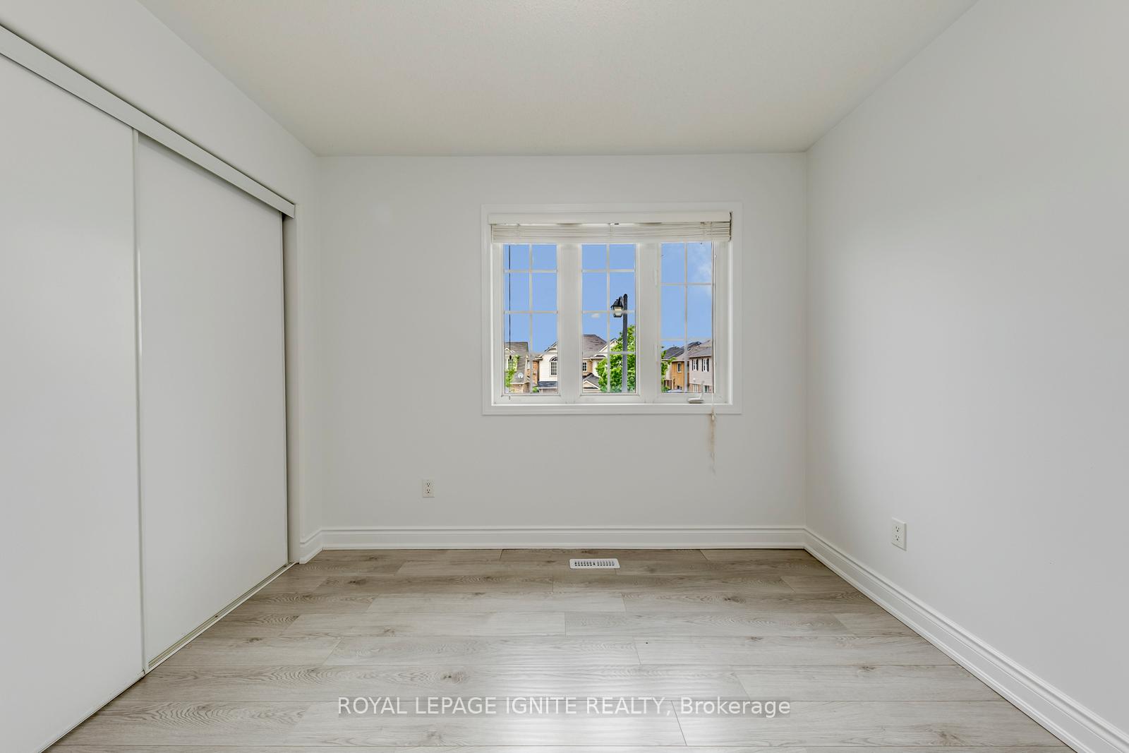 Photo 36 of 928 Philbrook Drive, Milton, Coates — HOMEH