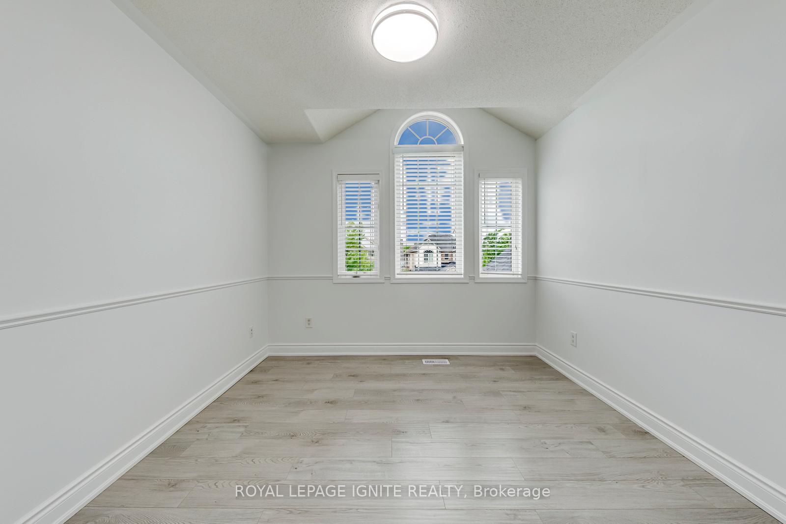 Photo 39 of 928 Philbrook Drive, Milton, Coates — HOMEH