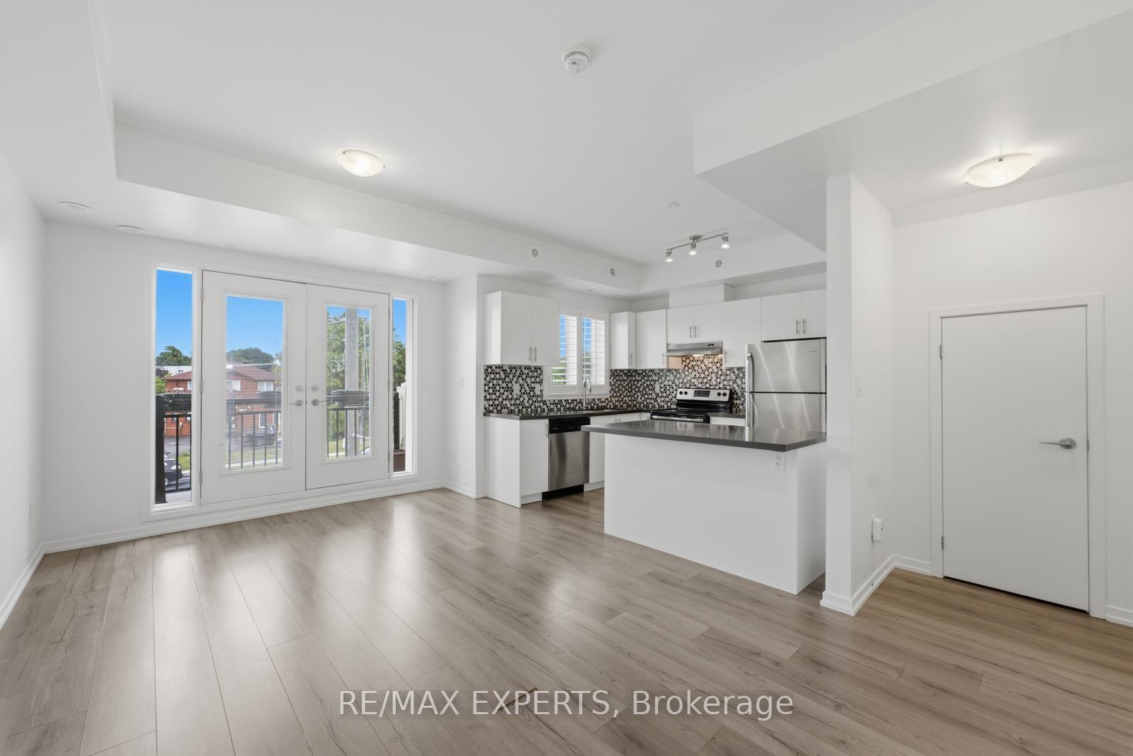 Photo 6 of Unit E09, 26 Bruce Street, Vaughan, East Woodbridge — HOMEH