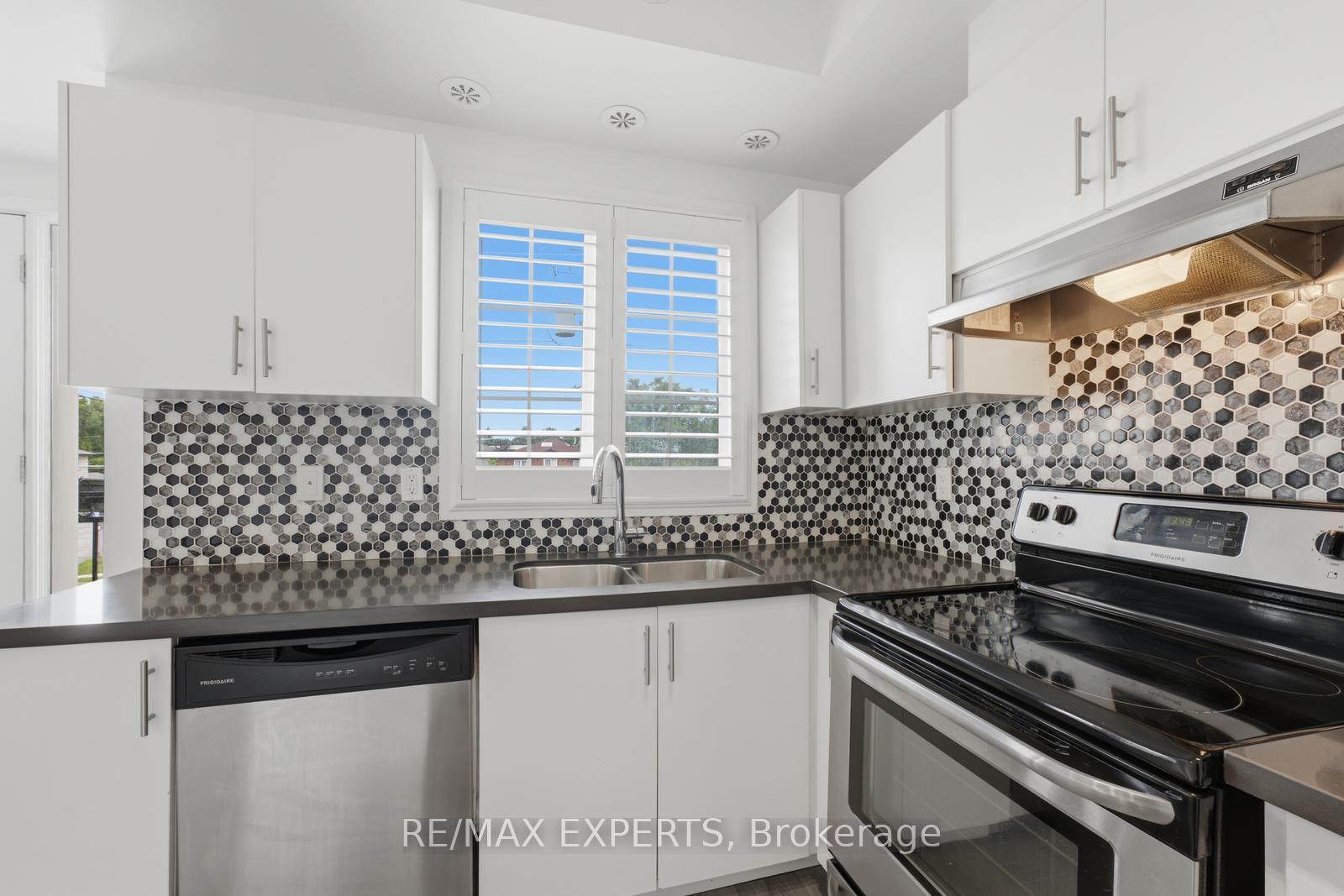 Photo 14 of Unit E09, 26 Bruce Street, Vaughan, East Woodbridge — HOMEH