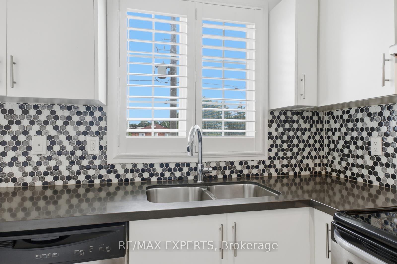 Photo 15 of Unit E09, 26 Bruce Street, Vaughan, East Woodbridge — HOMEH