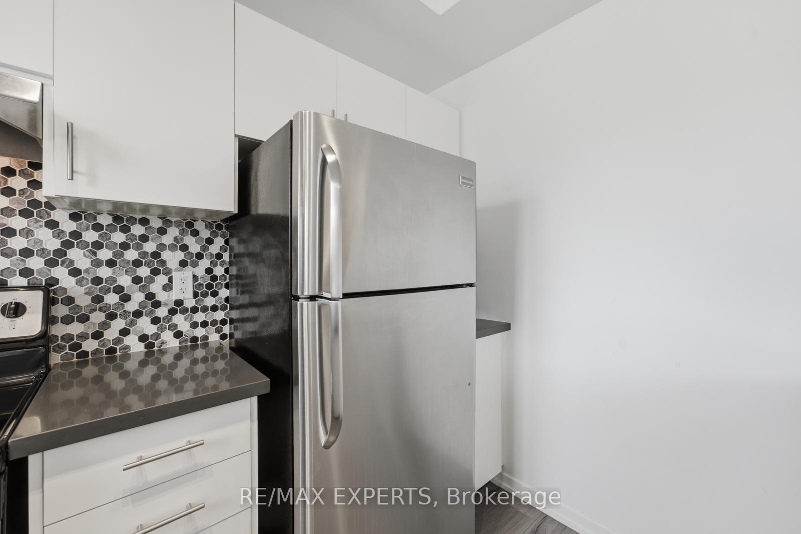 Photo 17 of Unit E09, 26 Bruce Street, Vaughan, East Woodbridge — HOMEH