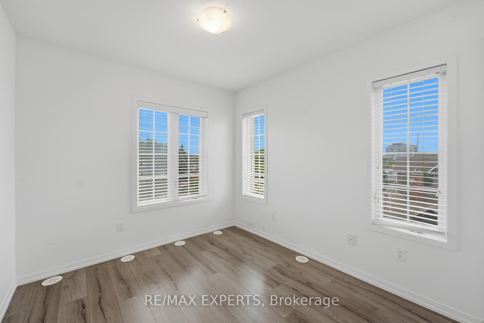 Photo 20 of Unit E09, 26 Bruce Street, Vaughan, East Woodbridge — HOMEH