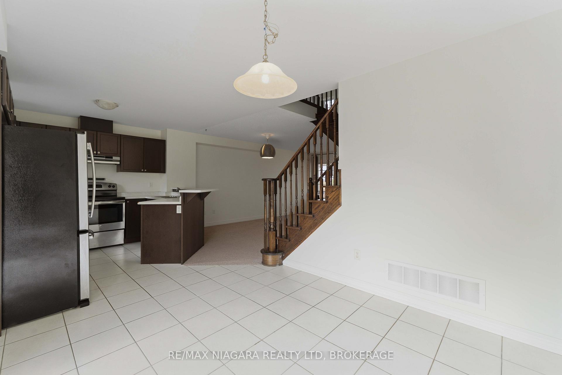 Photo 8 of 48 Juneberry Road, Thorold, Confederation Heights — HOMEH