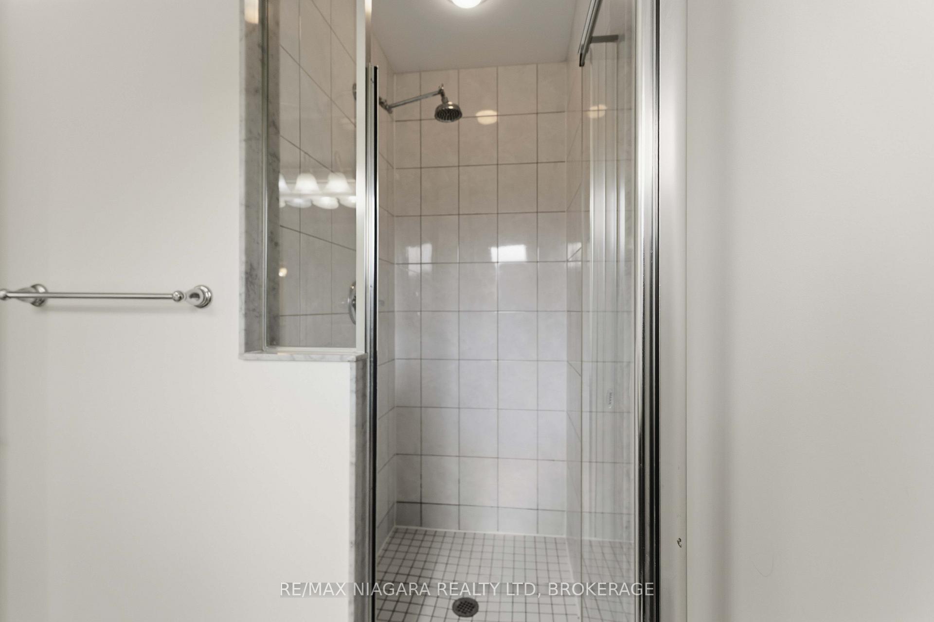 Photo 12 of 48 Juneberry Road, Thorold, Confederation Heights — HOMEH