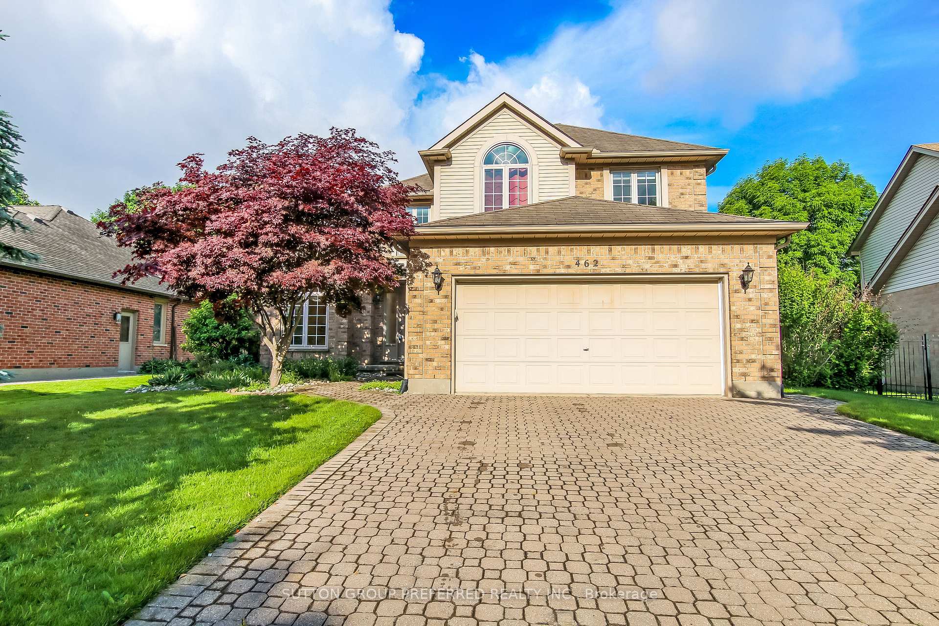 Photo of 462 Ambleside Drive