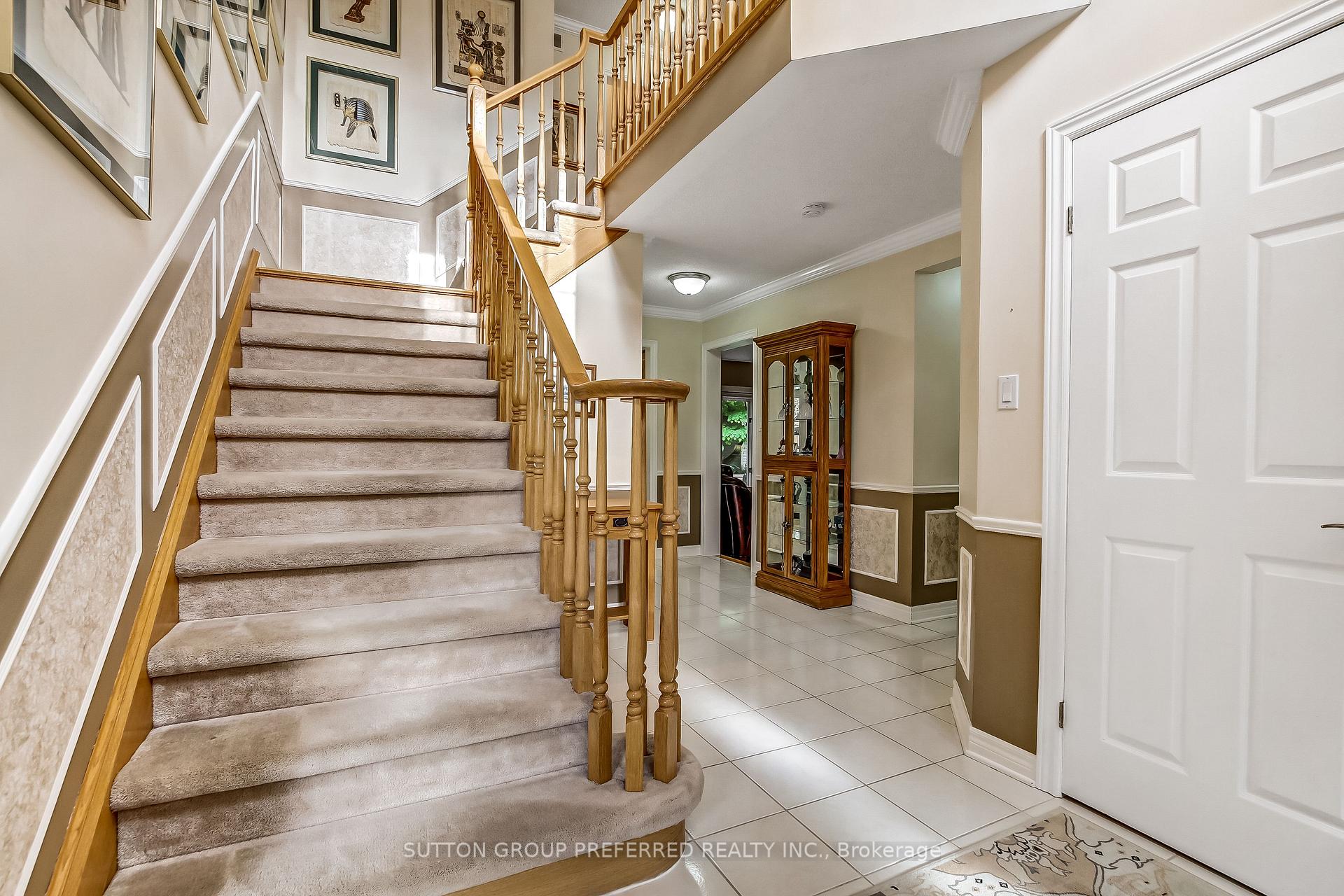 Photo 3 of 462 Ambleside Drive, London, North A — HOMEH