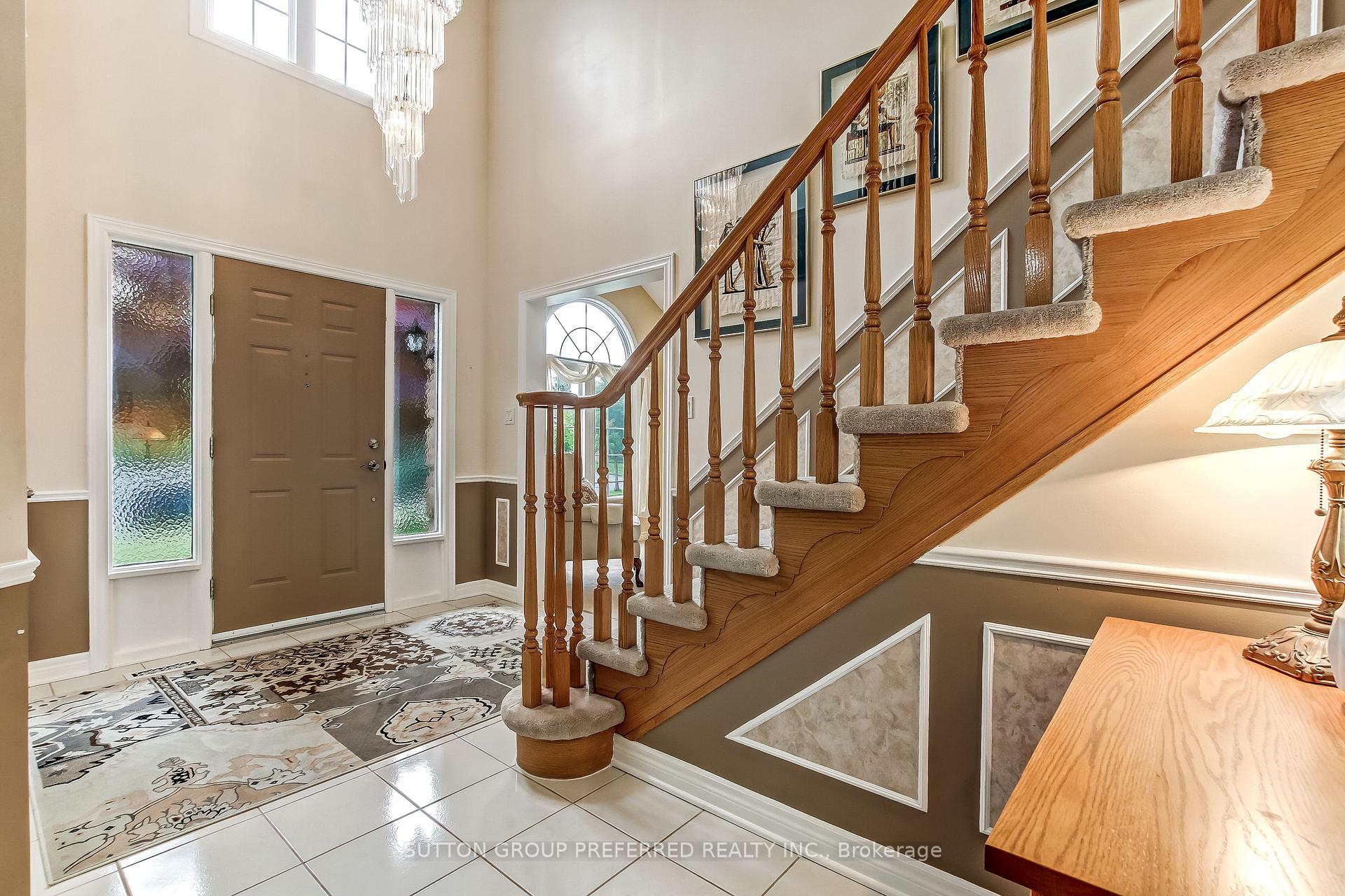 Photo 4 of 462 Ambleside Drive, London, North A — HOMEH