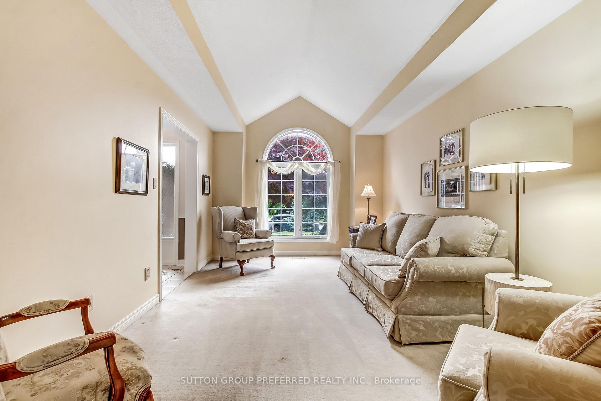 Photo 8 of 462 Ambleside Drive, London, North A — HOMEH