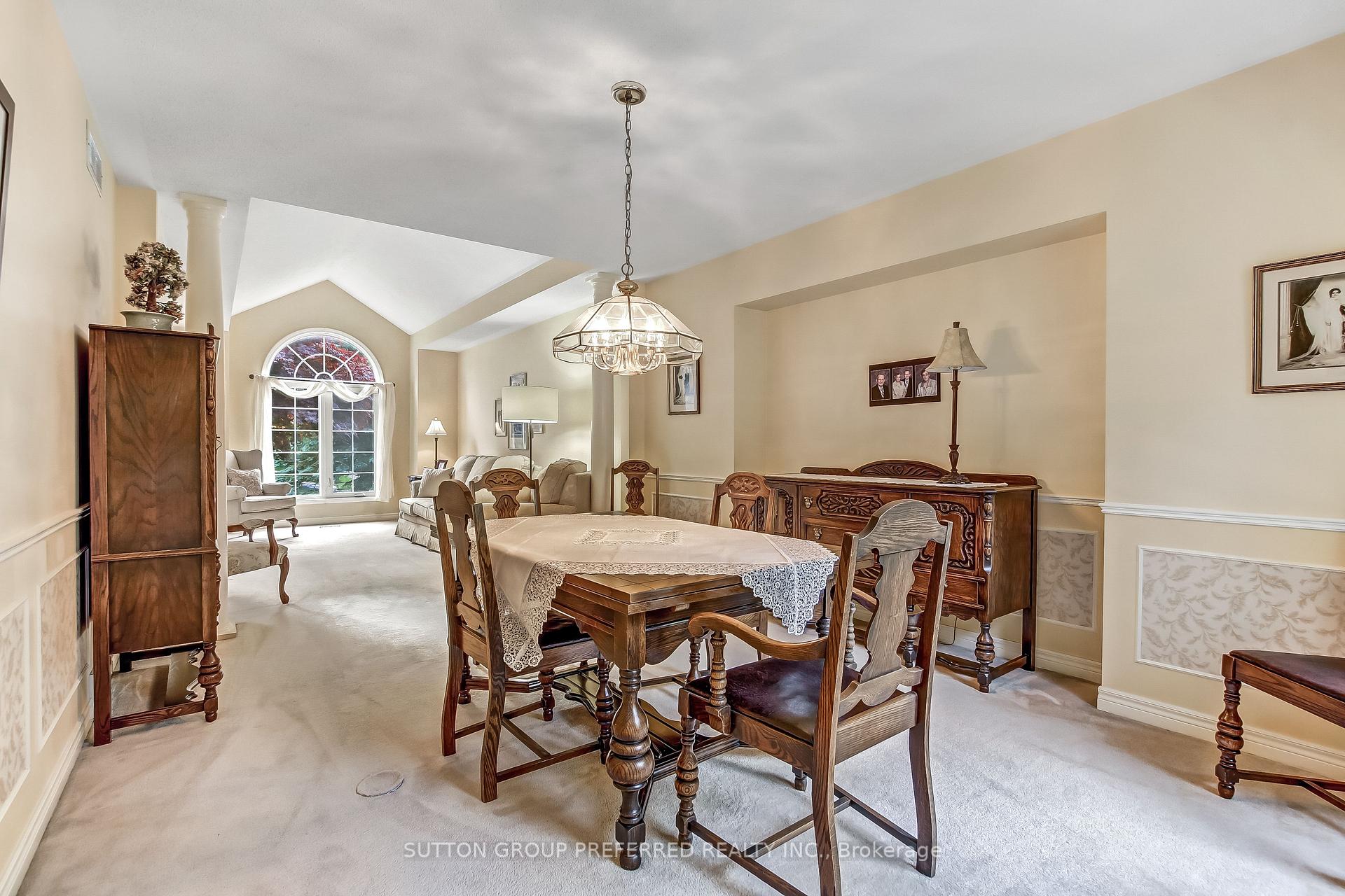 Photo 9 of 462 Ambleside Drive, London, North A — HOMEH