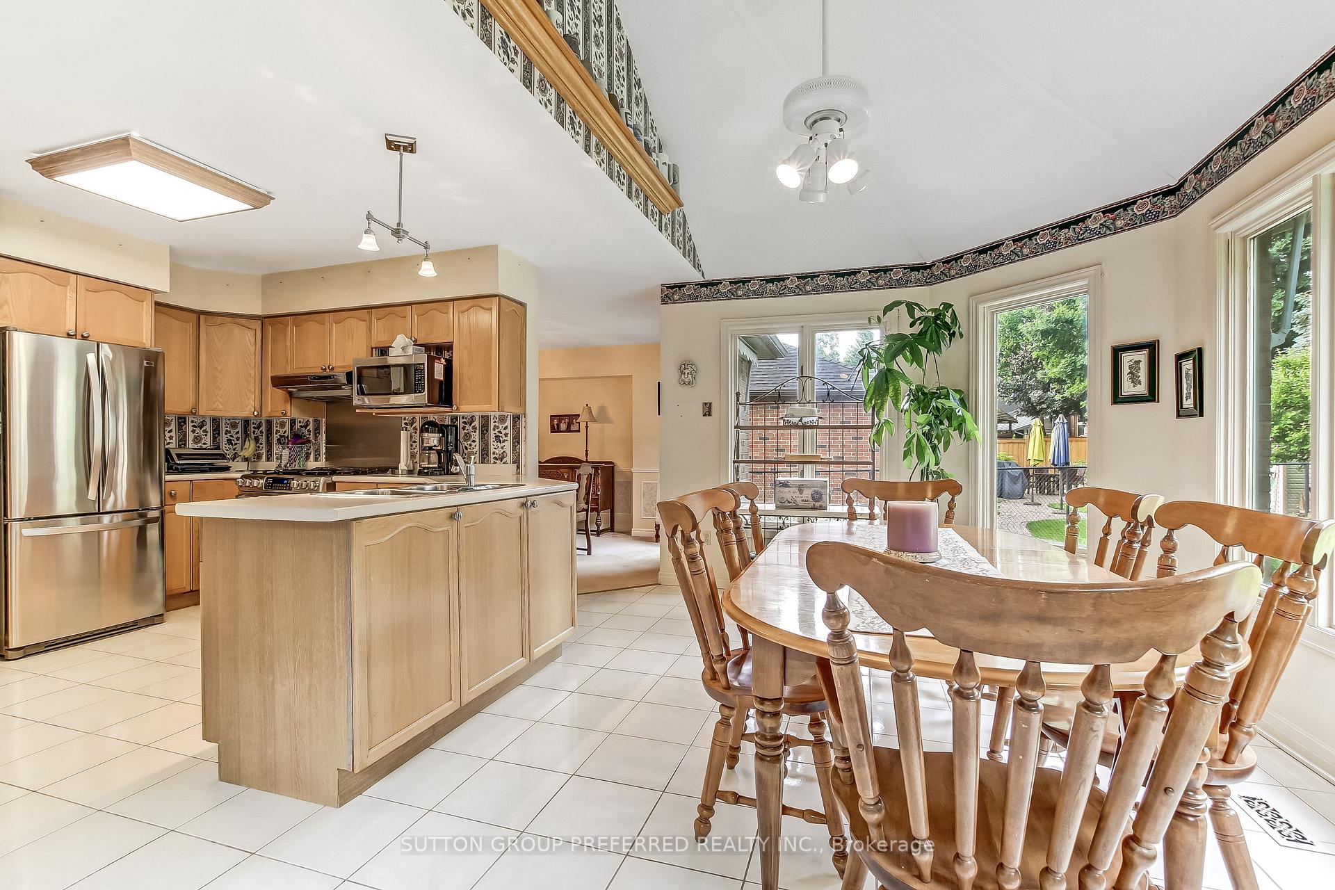 Photo 11 of 462 Ambleside Drive, London, North A — HOMEH