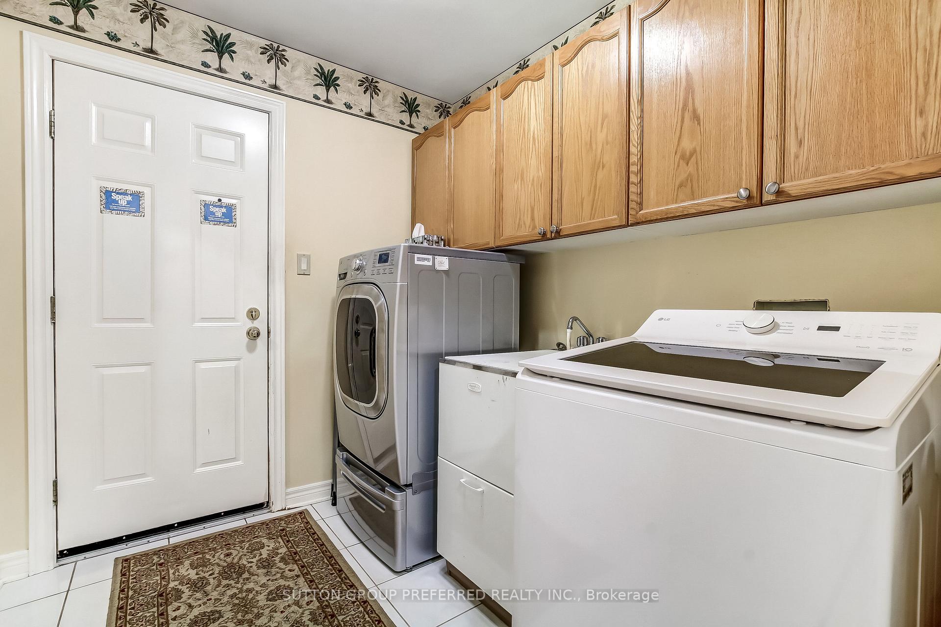 Photo 17 of 462 Ambleside Drive, London, North A — HOMEH