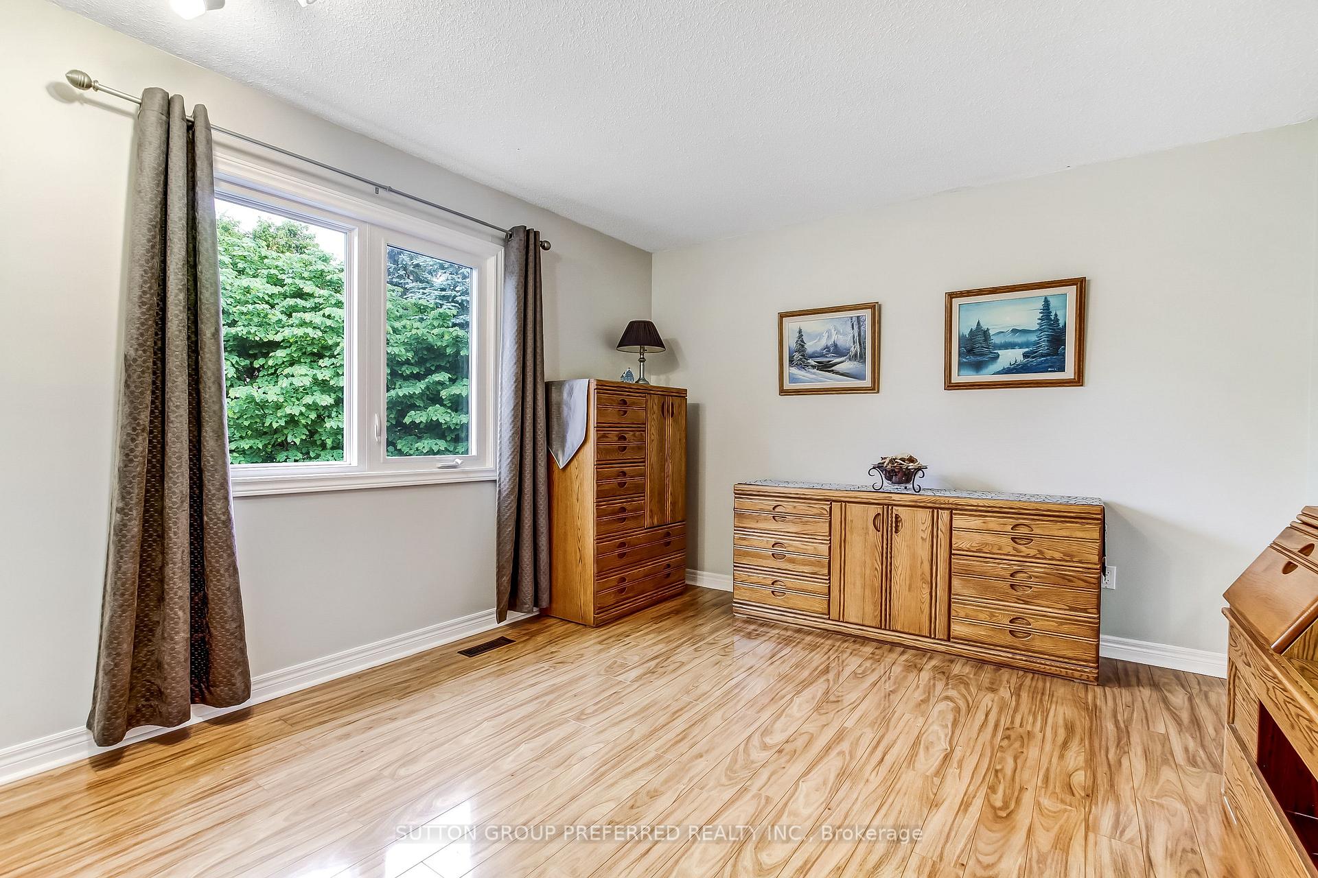 Photo 27 of 462 Ambleside Drive, London, North A — HOMEH