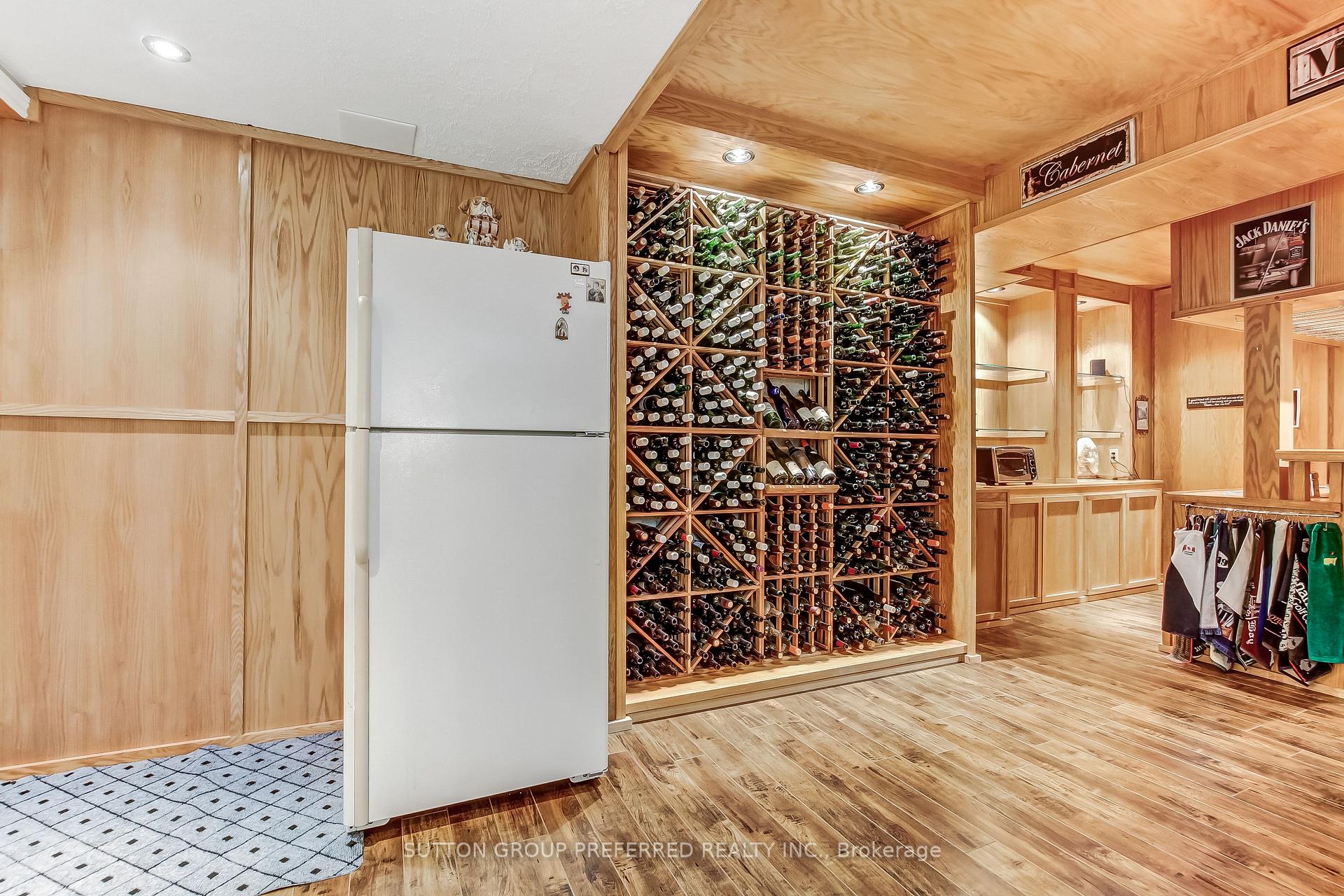 Photo 32 of 462 Ambleside Drive, London, North A — HOMEH