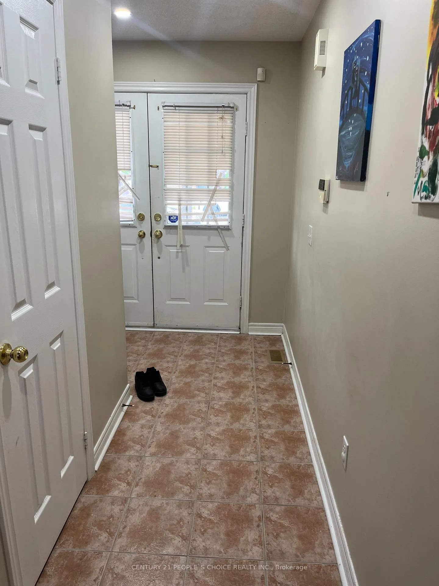 Photo 2 of 15 Checkerberry Crescent, Brampton, Sandringham-Wellington — HOMEH