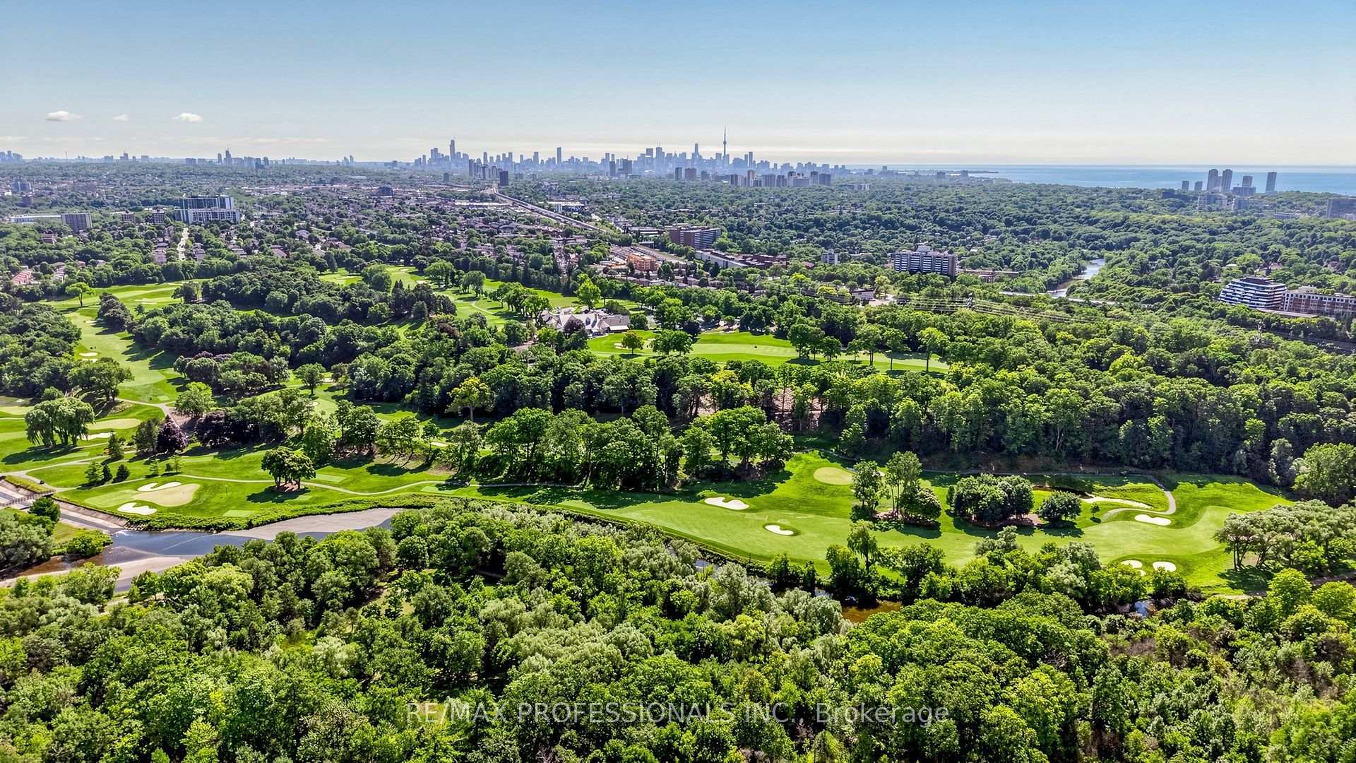 Photo 32 of 8 Southway Road, Etobicoke, Edenbridge-Humber Valley — HOMEH