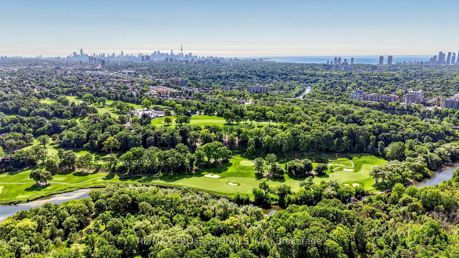 Photo 33 of 8 Southway Road, Etobicoke, Edenbridge-Humber Valley — HOMEH