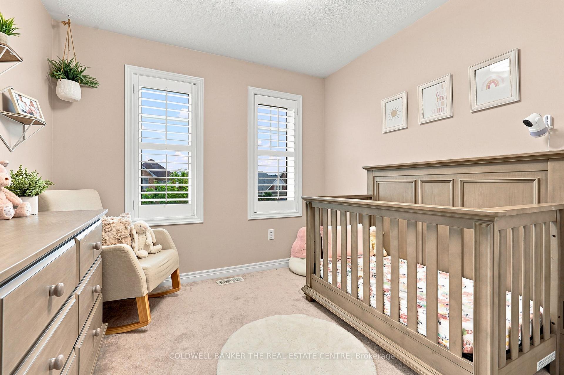 Photo 16 of 46 Pearcey Crescent, Barrie, Bayfield — HOMEH