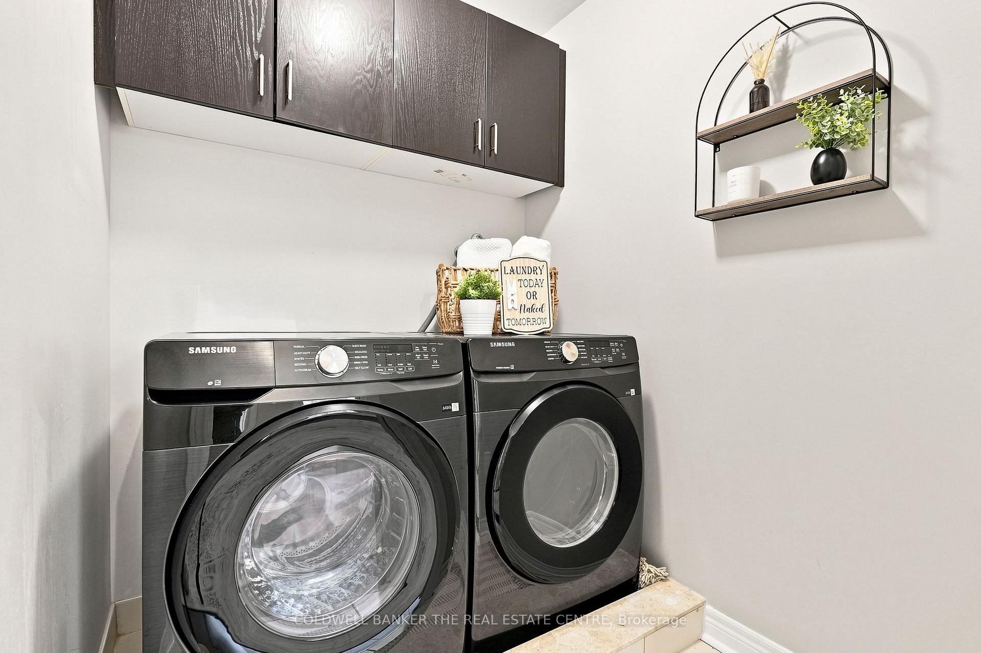 Photo 21 of 46 Pearcey Crescent, Barrie, Bayfield — HOMEH