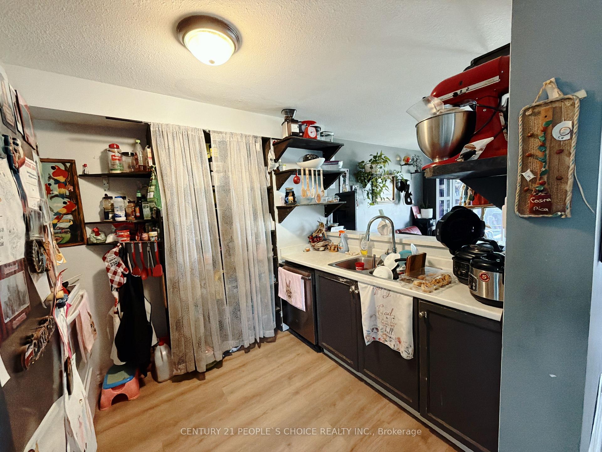Photo 8 of 66 Michael Crescent, Barrie, East Bayfield — HOMEH