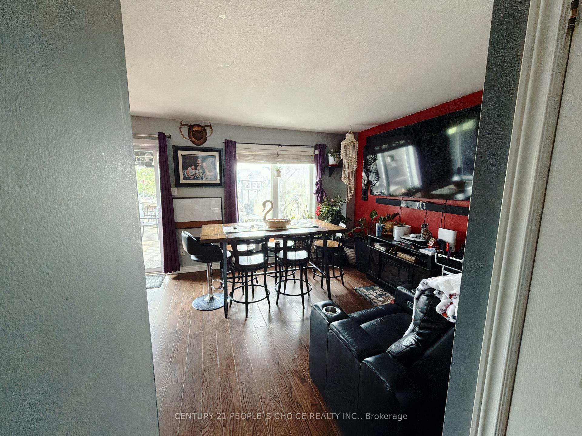 Photo 11 of 66 Michael Crescent, Barrie, East Bayfield — HOMEH