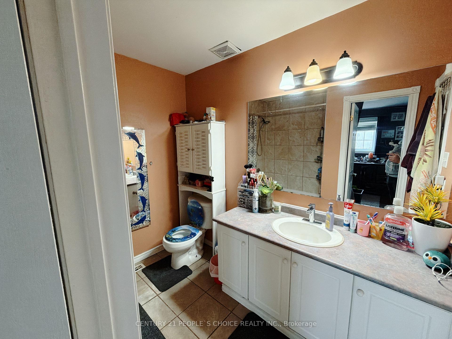 Photo 22 of 66 Michael Crescent, Barrie, East Bayfield — HOMEH