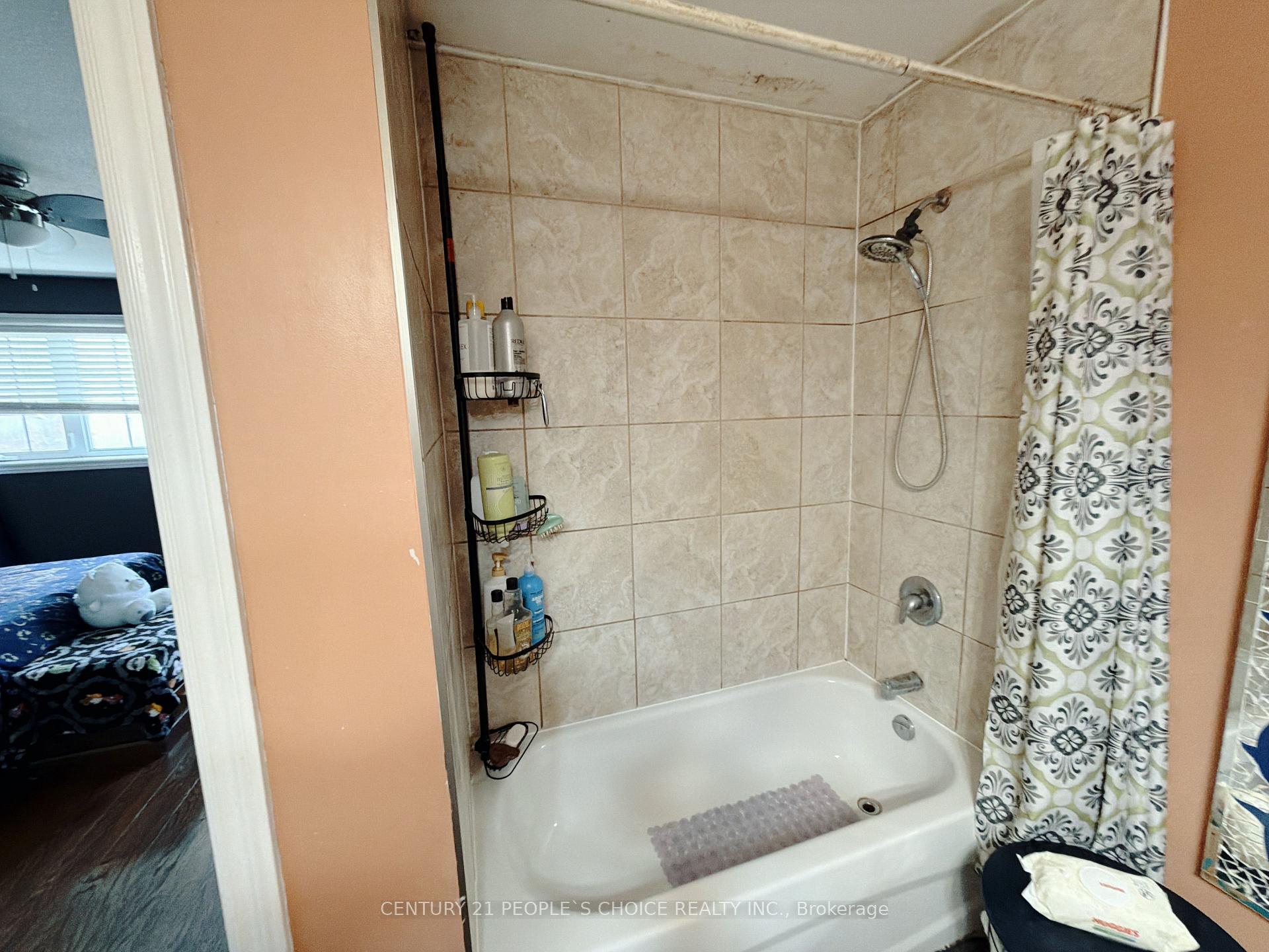 Photo 27 of 66 Michael Crescent, Barrie, East Bayfield — HOMEH
