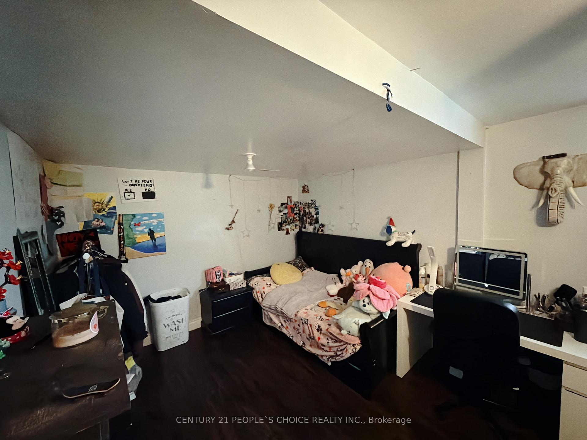 Photo 37 of 66 Michael Crescent, Barrie, East Bayfield — HOMEH