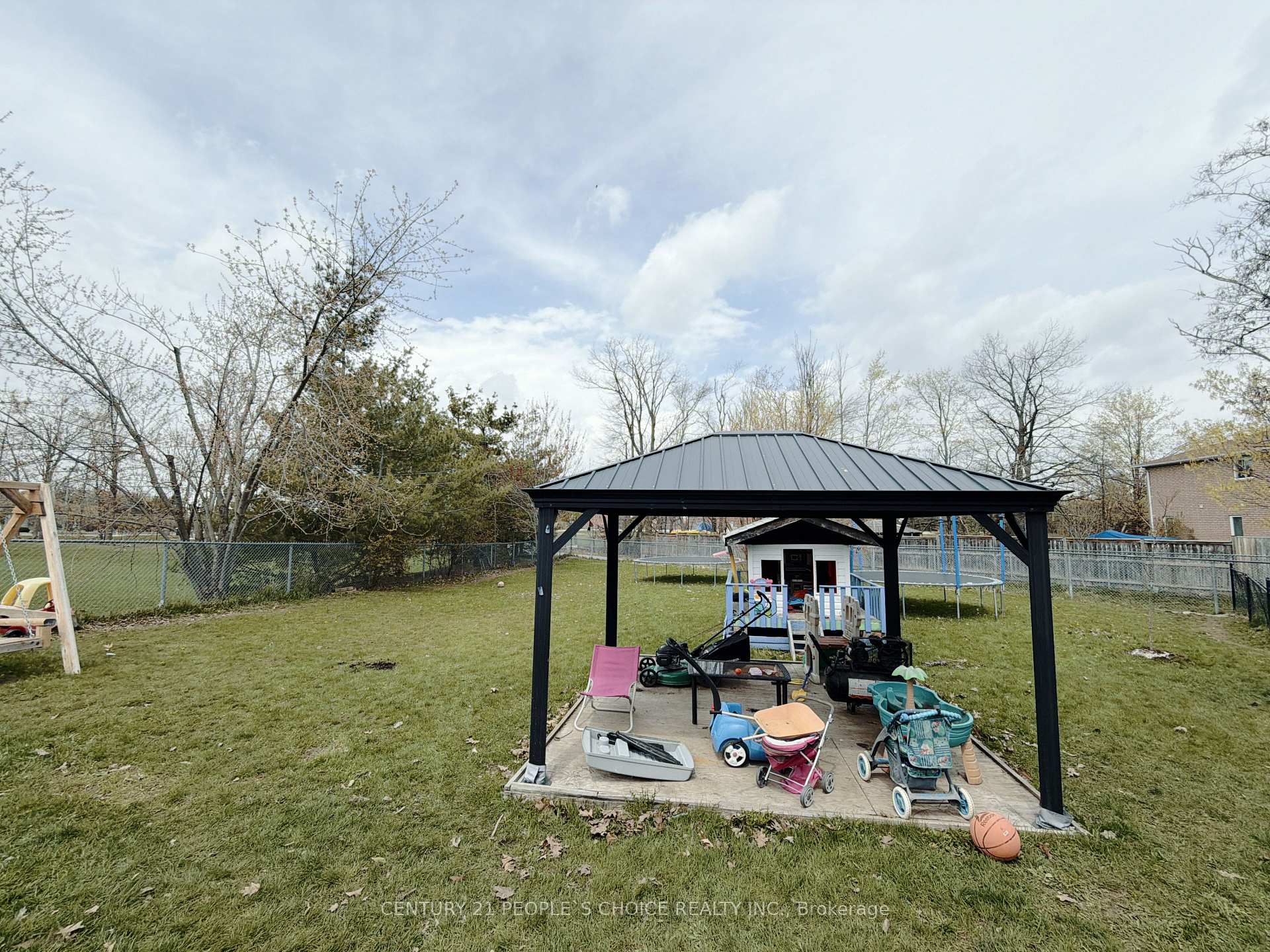 Photo 47 of 66 Michael Crescent, Barrie, East Bayfield — HOMEH