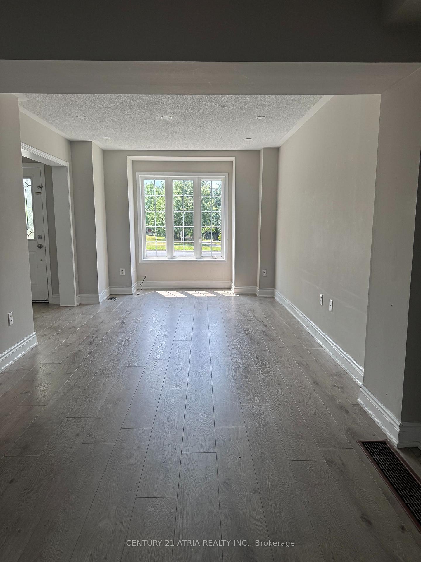 Photo 4 of 482 Bur Oak Avenue, Markham, Berczy — HOMEH